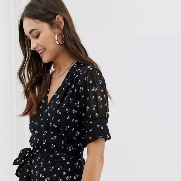 The East order Ami Floral Wrap Midi Dress women’s size XS - Picture 4 of 8